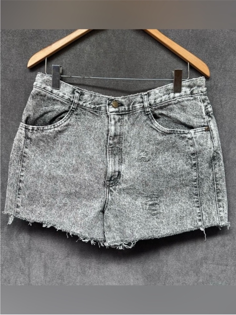 Vintage 80s black acid wash cutoff jean shorts bareback 28”